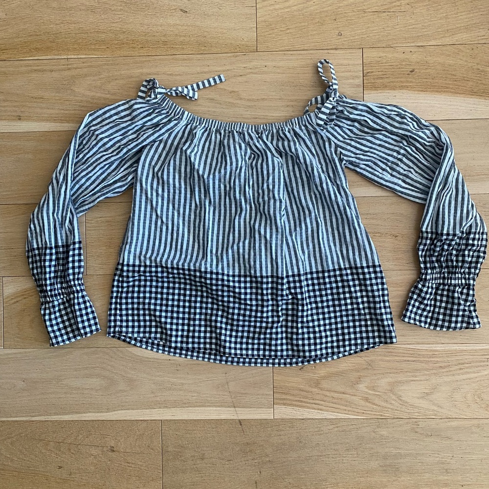 Express Black and White Off-Shoulder Long Sleeve